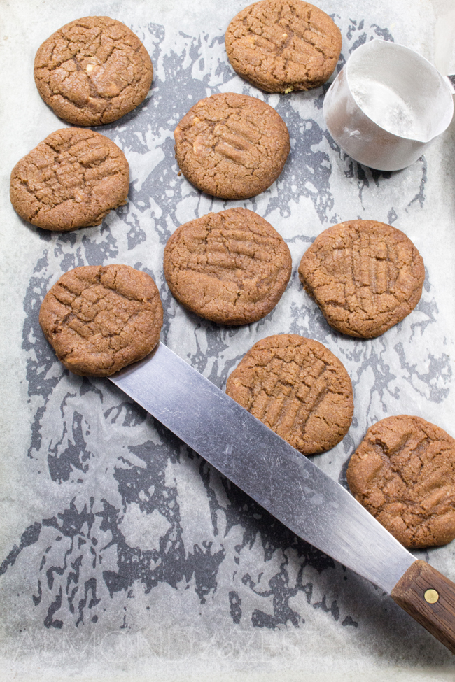 Double Chocolate Cookies - Crispy edges, chewy centers and packed full of double chocolaty goodness! You won't believe how easy they are to make! | almondtozest.com